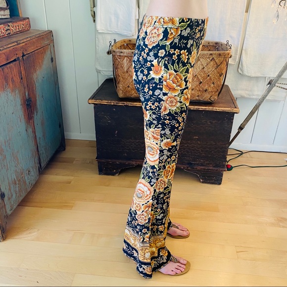 SOLD ♥️ Spell ♥️ Mystic Bells - Picture 6 of 9